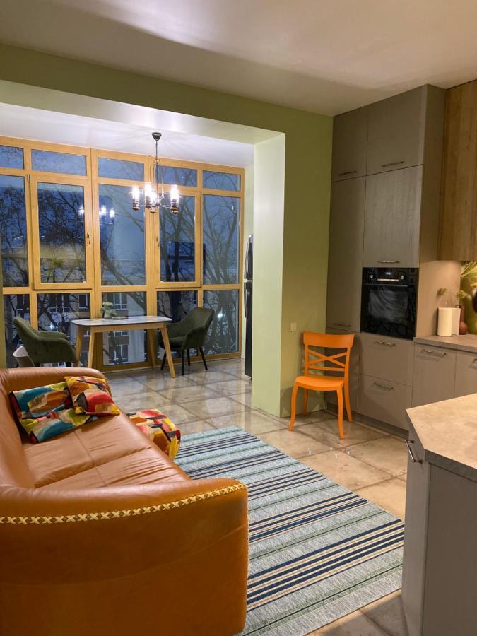 Apartmán Петровский Квартал Petrivske Exteriér fotografie